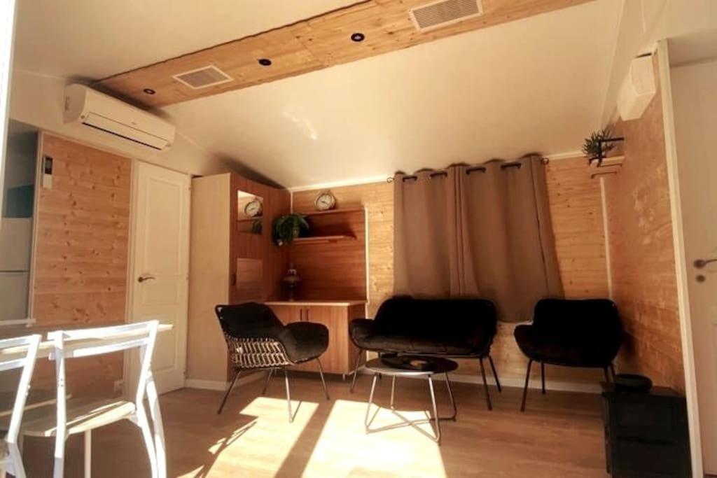 Mobil Home De Patricia Et Franck A Sigean Exterior photo